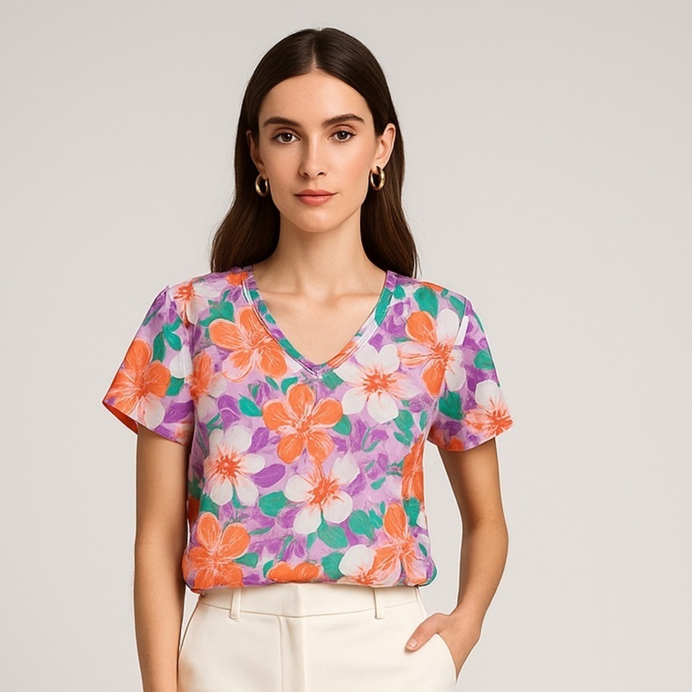 D&Co Women's Large Floral Top 🌟